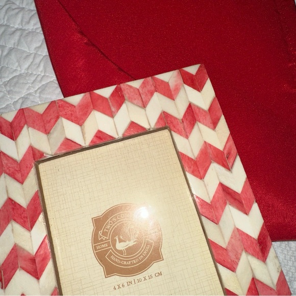 Two's Company Red and White Chevron Picture Frame - Picture 2 of 6